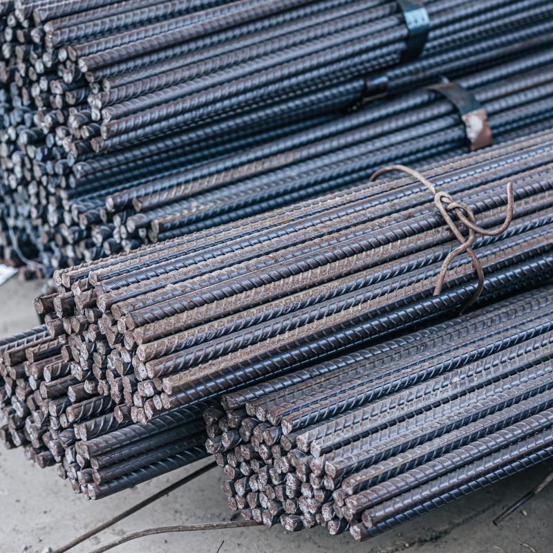 Round Bar Steel high strength for construction concrete casting industry, long line cylindrical metal bar stock.